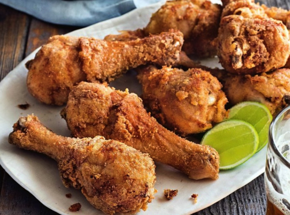 sajagempak.com - “Tak cikgu..Saya tak pernah makan ayam sesedap ni..di sekolah rendah saya jarang makan ayam”