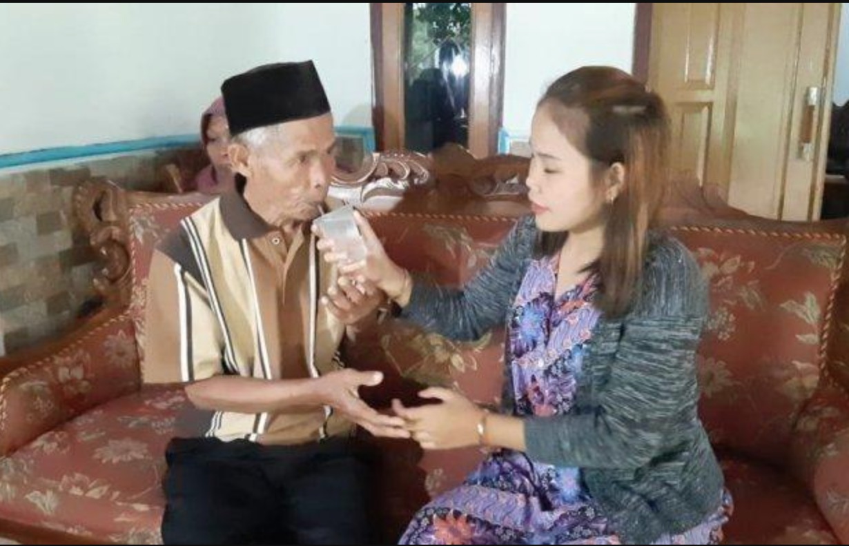 sajagempak.com - Baru 22 Hari Kahwin, Lelaki 78 Tahun Ceraikan Isterinya Yang Berusia 17 Tahun