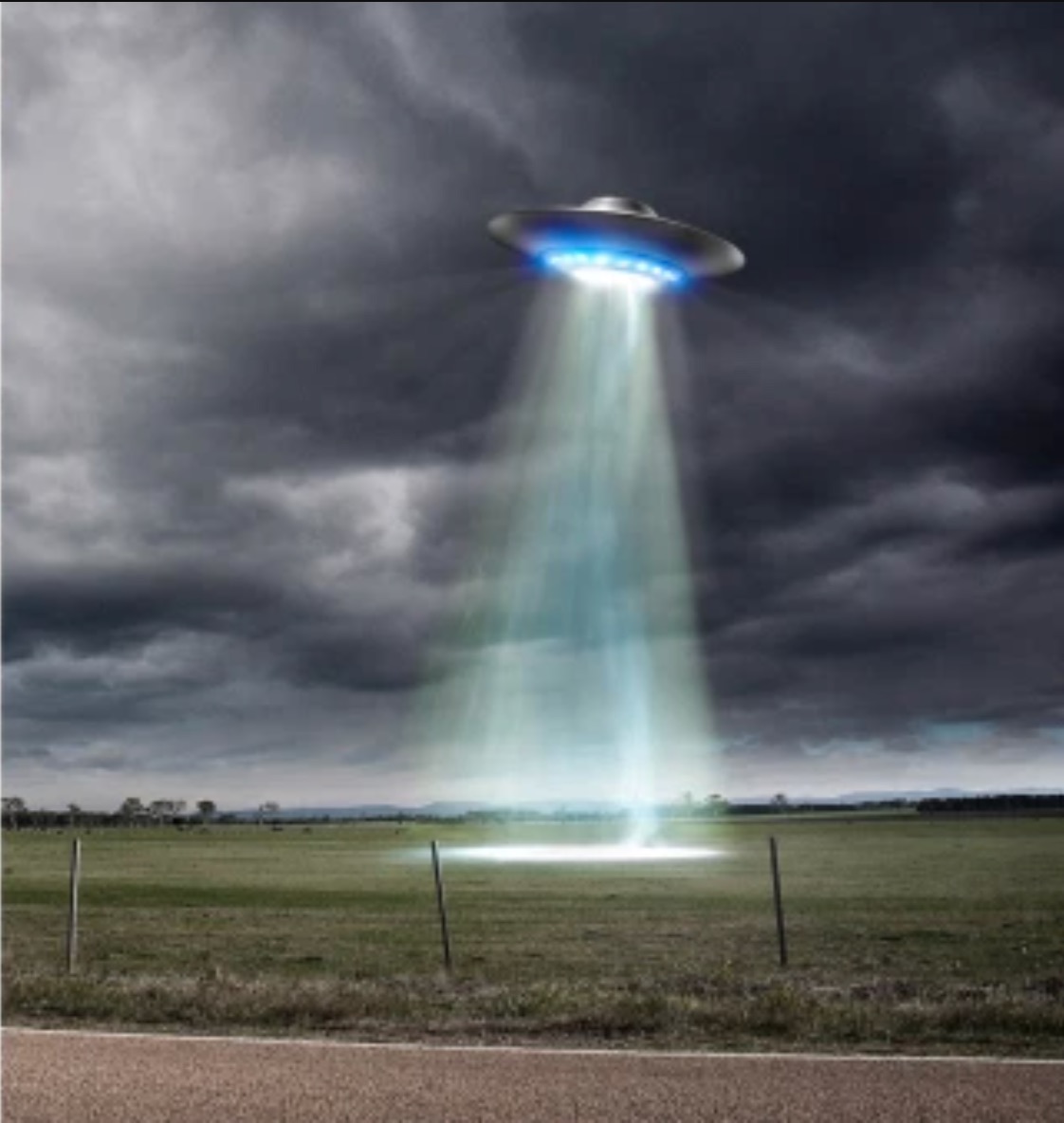 Tiga Hari Tak Tidur Selepas Melihat UFO Di Sebuah Vila Ketika Melancong