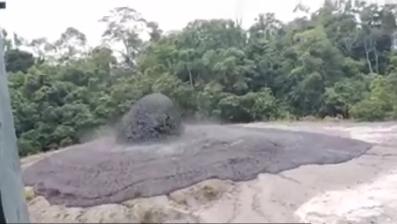 Fenomena Gunung Berapi Lumpur Meletus Di Sabah - sagagempak.com